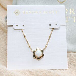 Kendra Scott Susie Gold Necklace Bright White Kyocera Opal NEW